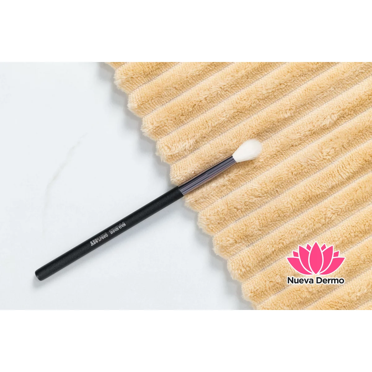 40706- BROCHA PLATEADA LANA BLENDING