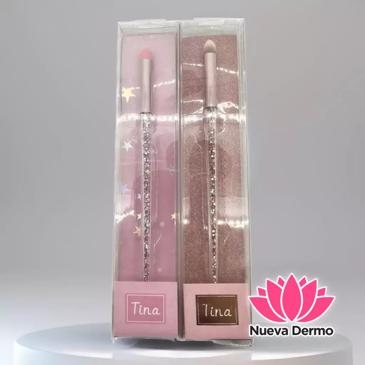 BROCHA CON DIAMANTE TINA