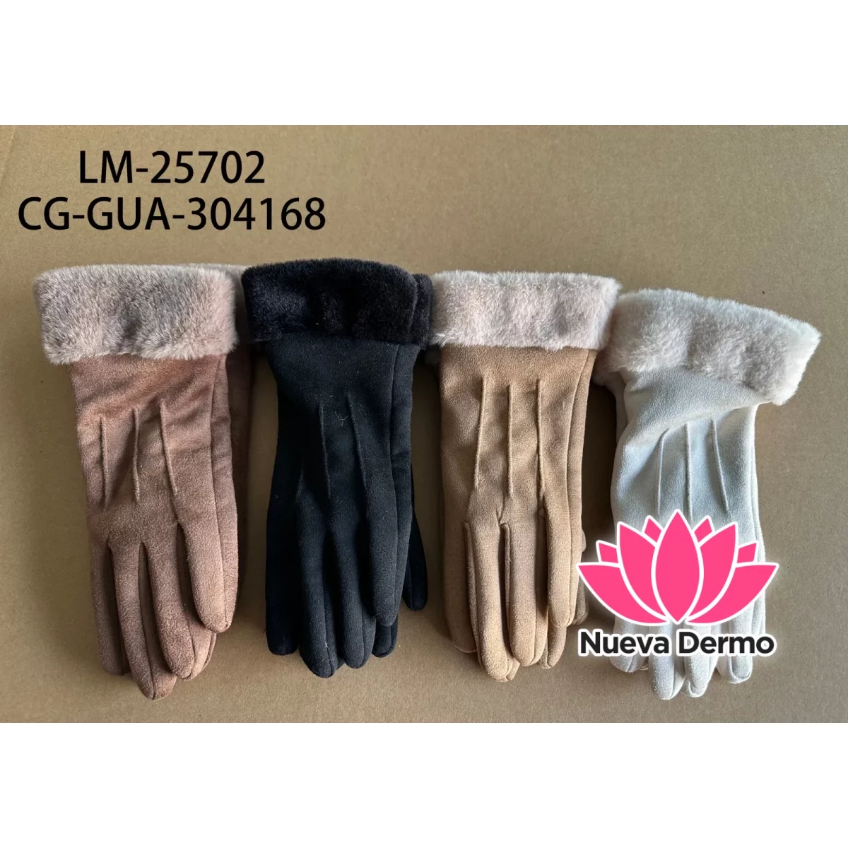 GUANTES DE GAMUZA CON PELUCHITO