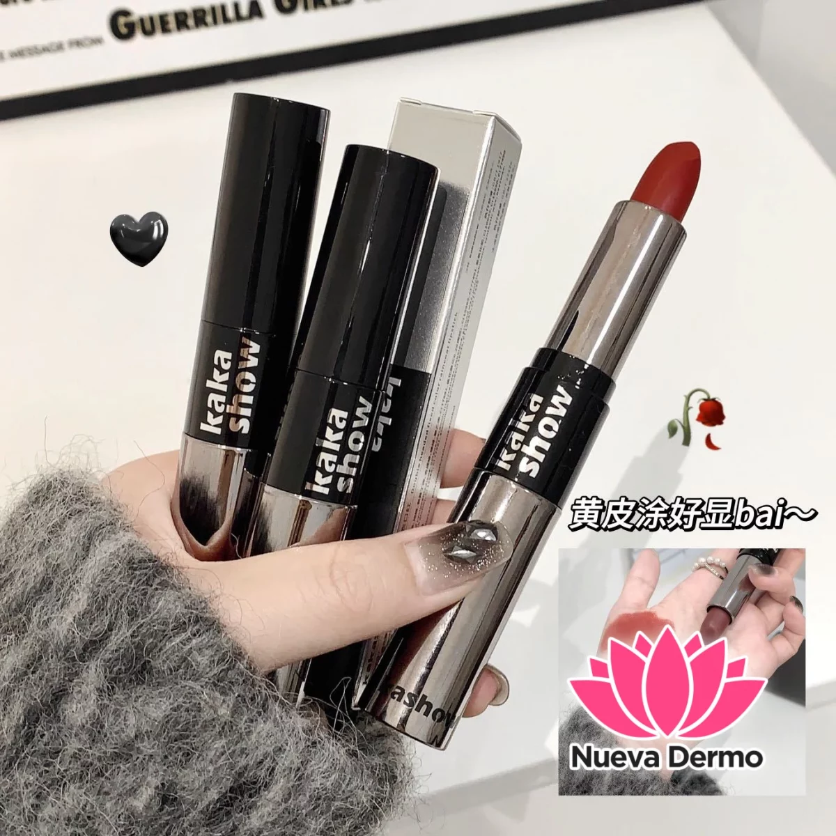 LABIAL IMPERMEABLE COLOR SOLIDO CON 2 CABEZALES EFECTO ESPEJO Y MATTE LIGERO C322