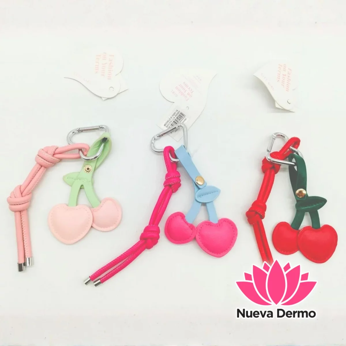 LLAVERO CEREZA CORAZON – PAQUETE 12 UNIDADES