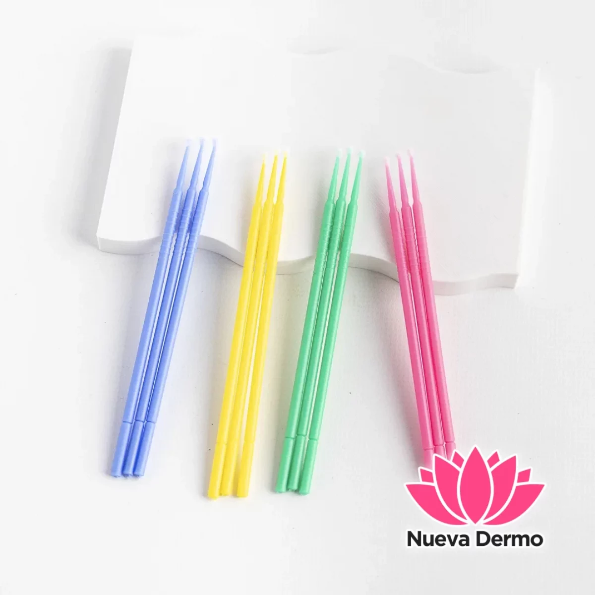 Microhisopos para Limpieza de Pestañas X100PCS