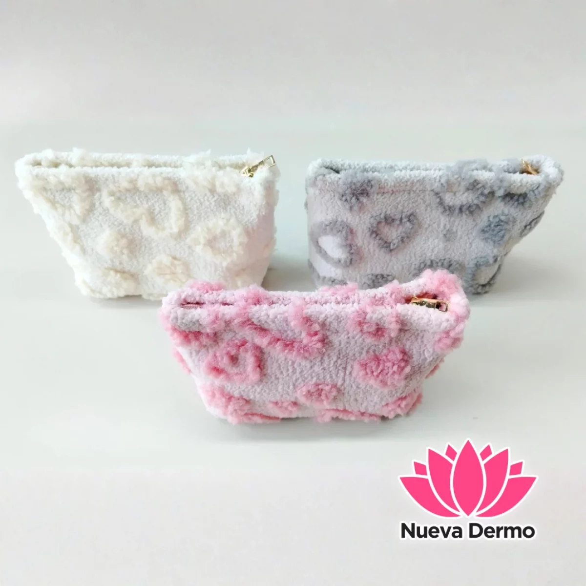 NECESER / PORTA COSMÉTICOS PELUCHE CON CORAZONES – CITY GIRL
