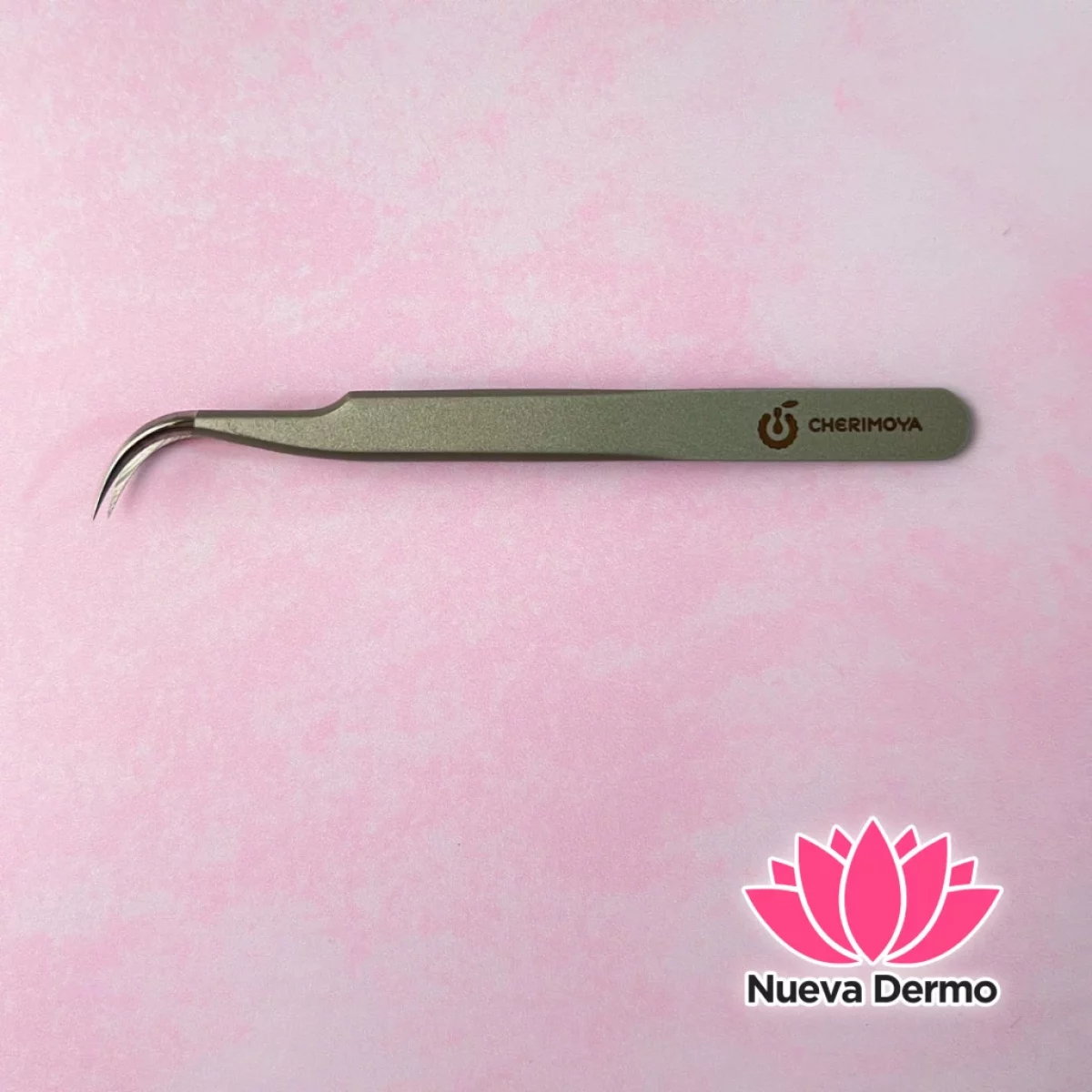 Pinza Curva Volumen Cherimoya Plateada con Estuche