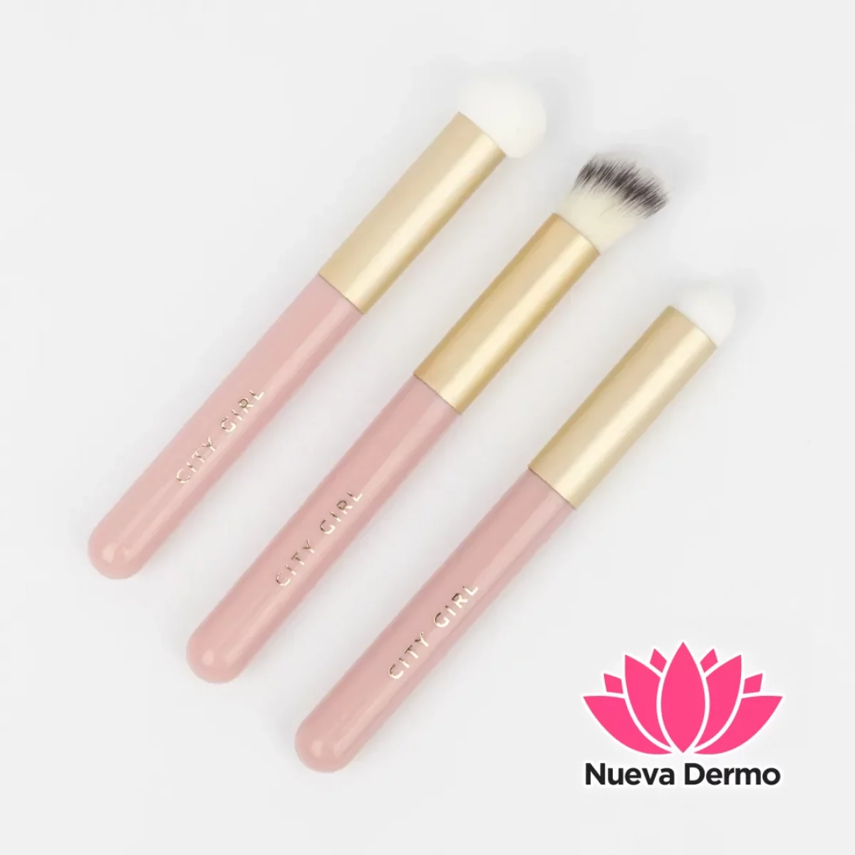 SET DE BROCHAS PARA MAQUILLAJE 3PCS