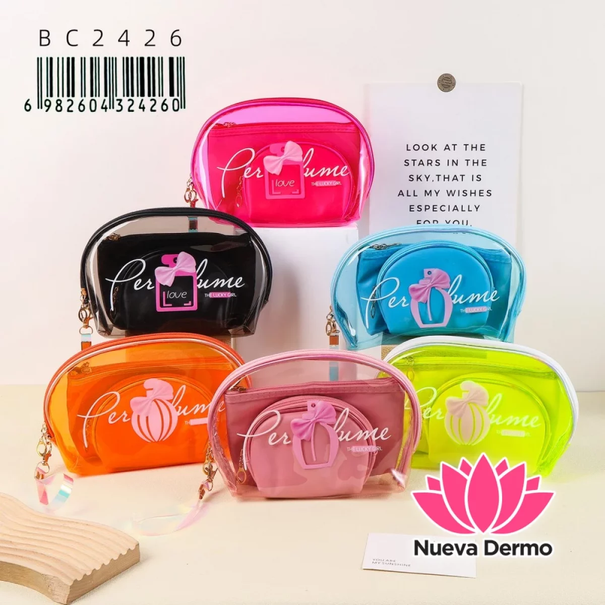 Set de Neceser Dúo Transparente con Sobre Interno de Media Luna y Diseño “Always Love” BC2426/24260