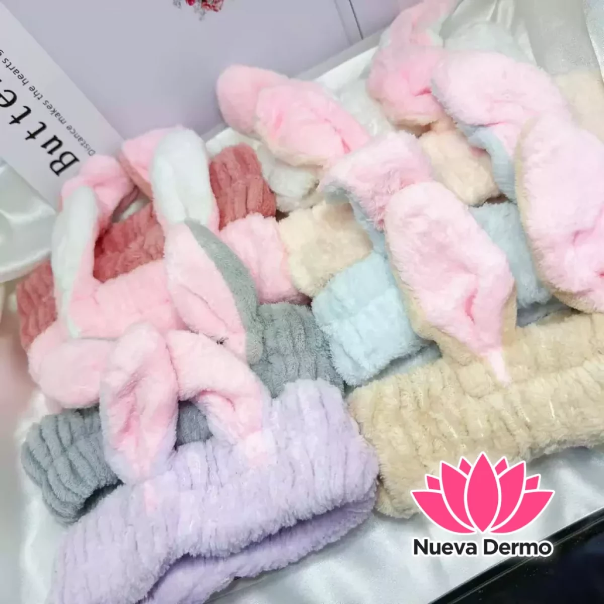 Vincha de maquillaje conejito